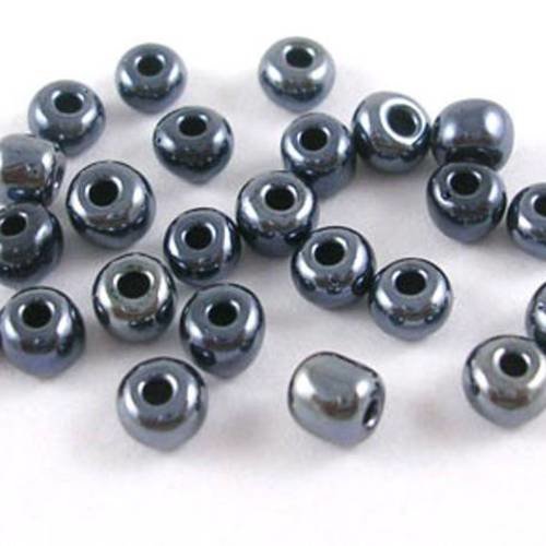 30 grammes grosses perles rocailles noir métallisé, 4mm, (roc16) 