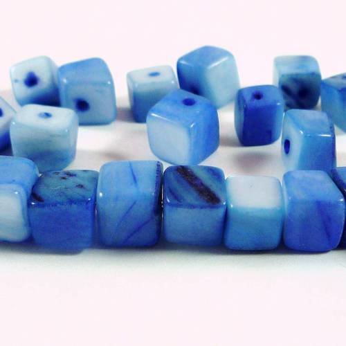 20 perles cubes coquillage bleu, 5 à 8mm (pn26bis) 