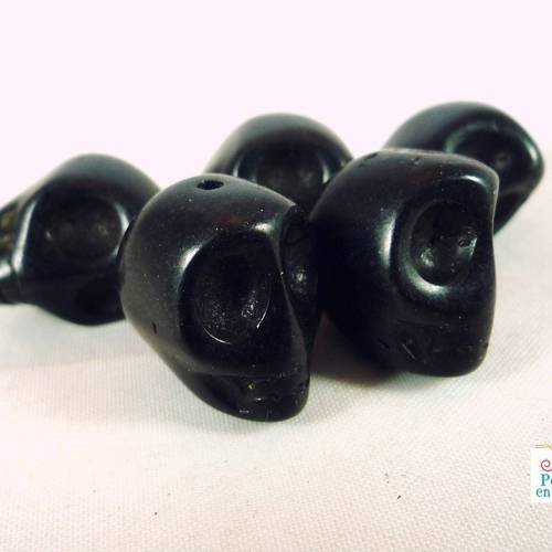 2 grands skulls noirs en howlite, 18mm (ph8) 