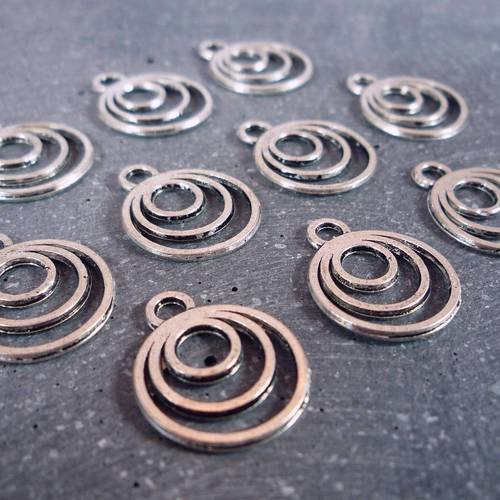 10 breloques 3 cercles métal argenté, 12x15mm (bre205)