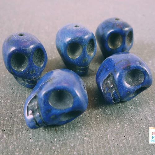 2 grandes perles skull bleu foncé en howlite, 18mm (ph7) 