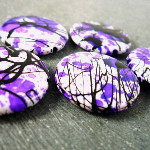 5 perles effet taches d'encre, acrylique violet,  (ps41) 