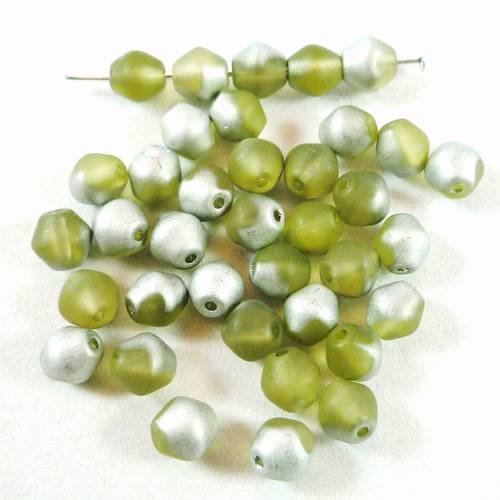 20 perles à facettes: olivine mat/argent, 6mm (ptch164) 
