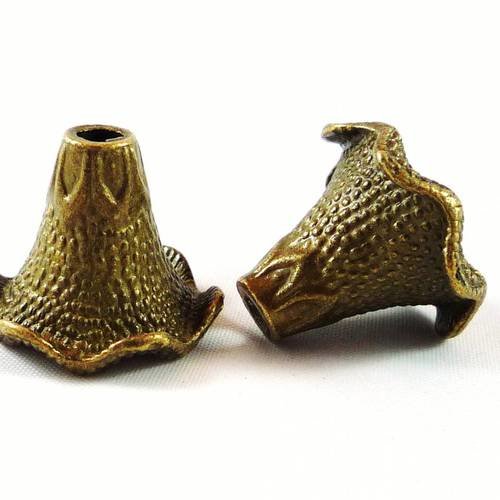 1 grande coupelle fleur trompette, bronze,  17x22mm,(ap64) 