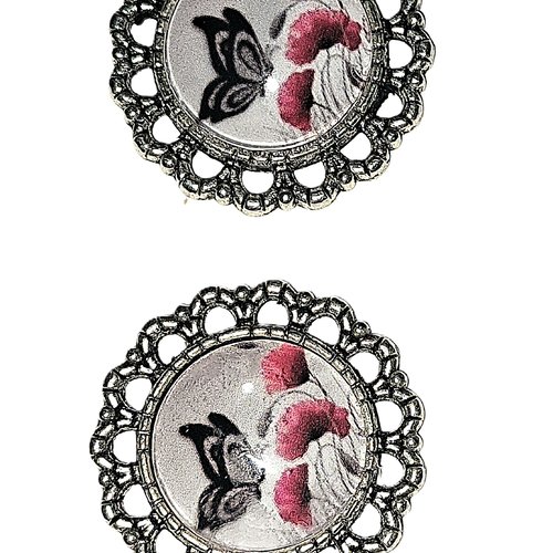 Breloque métal argenté vieilli et cabochon en verre
