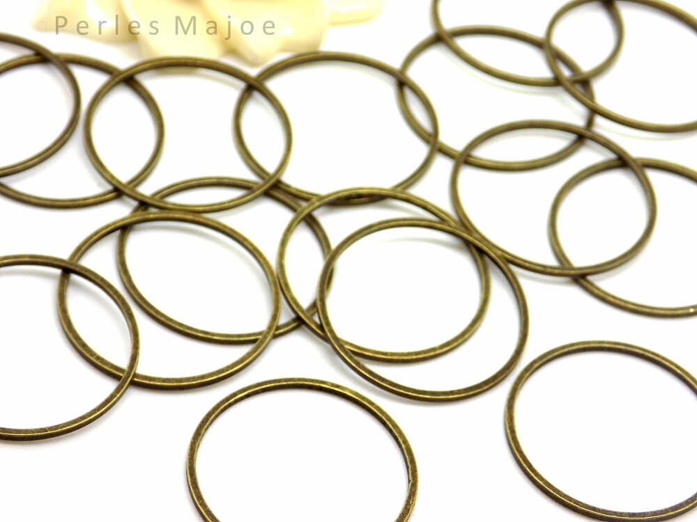 10 x anneaux fermés ovales en métal frappé couleur bronze antique 23x13x1 mm