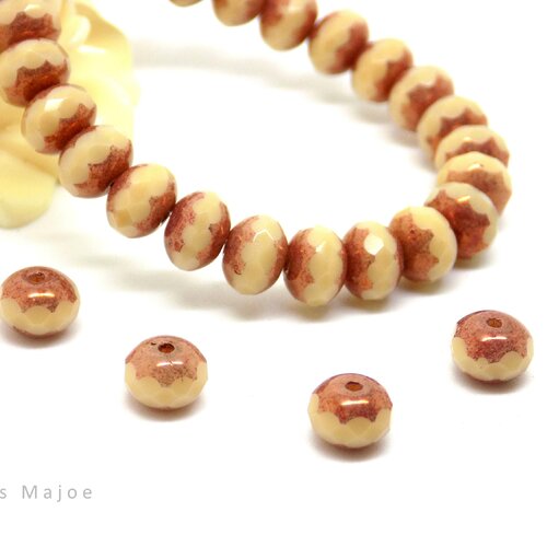 Perles tchèques rondelles, à facettes, en verre pressé, opaque, tons crème et cuivre, 7 x 5 mm, par 10
