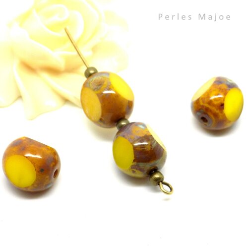 Perles tchèques rondes en verre, 3 faces, picasso, divers tons jaune ocre, marron, bleu, diamètre 12 mm, vendues par lot de 2 ou 4