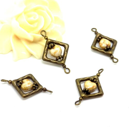 4 connecteurs perles tchèques coeur en verre, montage bronze