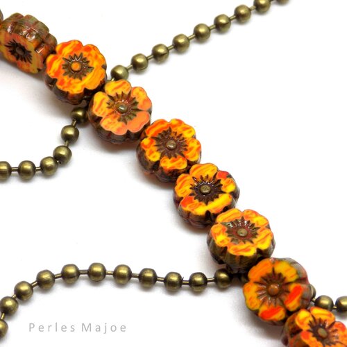 Perle tchèque fleur hawaïenne, verre pressé, divers tons orange, jaune, marron, diamètre 8 mm, lot de 8