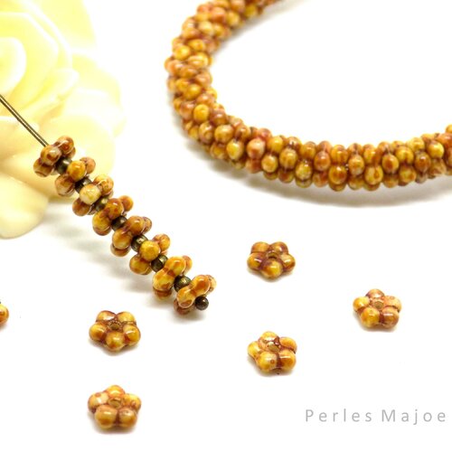Perles tchèques daisy, fleur, en verre pressé, tons marron, ocre, moutarde, patine, diamètre 6 mm, lot de 30