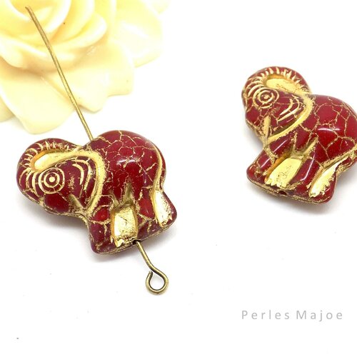 Perles tchèques éléphants en verre pressé opaque artisanales rouge patine dorée lot de 2