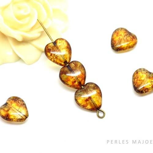 Perles tchèques coeur en verre pressé couleur ambre avec reflets dimensions 11 mm lot de 6