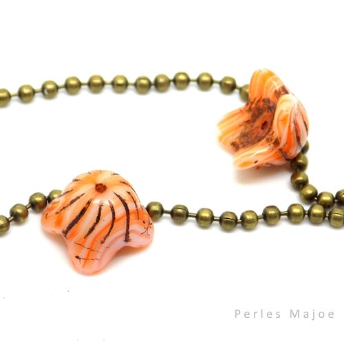 2 perles tchèques clochettes en verre pressé opaque tons orange blanc rouge patine bronze antique 15 x 9 mm