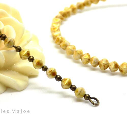 Perles tchèques bicone, verre pressé, tons ivoire, mordoré, ocre, 4 x 4mm, lot de 30