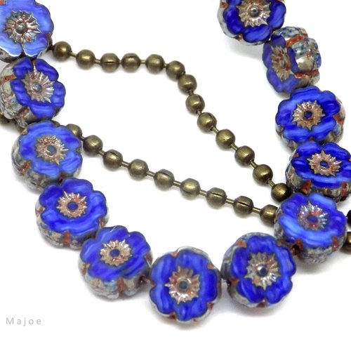 Perle tchèque fleur hawaïenne, verre pressé, tons bleu, argent, cuivrée, patine, diamètre 8 mm, lot de 8
