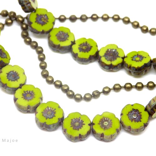 Perle tchèque fleur hawaïenne, verre pressé, vert clair, patine, diamètre 8 mm, lot de 8