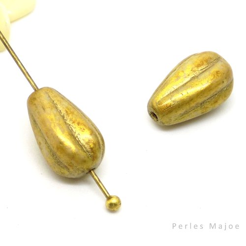 Perle tchèque goutte, melon, en verre pressé, tons ocre, mordoré, patine bronze, 13 x 8 mm, lot de 4