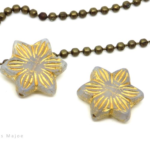 Perle tchèque fleur, étoile, verre translucide, gris clair, incrustation dorée métallisée, 17 mm lot de 2