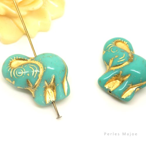 Perles tchèques éléphants, en verre pressé opaque, couleur vert menthe, patine et incrustation dorées, lot de 2