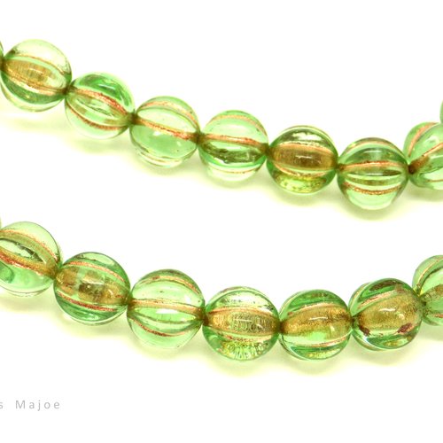 Perles tchèques melons, rondes, verre pressé, translucide, vert clair, incrustation cuivrée, 8 mm, lot de 10