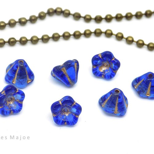 Perles tchèques clochettes, verre pressé, translucide, bleu, patine or antique, 10 x 6 mm, lot de 10