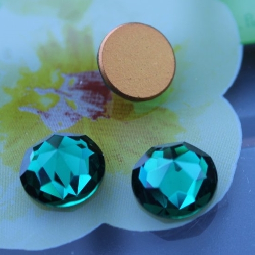 1 cabochon swarovski "diamant" 14 mm  emerald (art.2020)