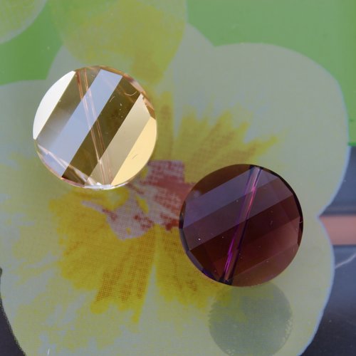 1 perle twist swarovski 18 mm (art.5621) crystal golden shadow