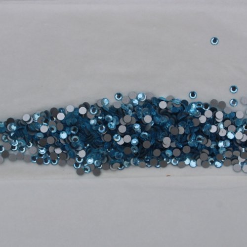 50 strass swarovski de 3 mm (ss12) aquamarine (art.2000)