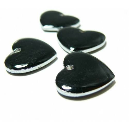 5 pendentifs pastille coeur noir en email.