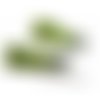 10 pompons breloque passementière 6 cm suédine vert anis argent platine, apprêts et mercerie