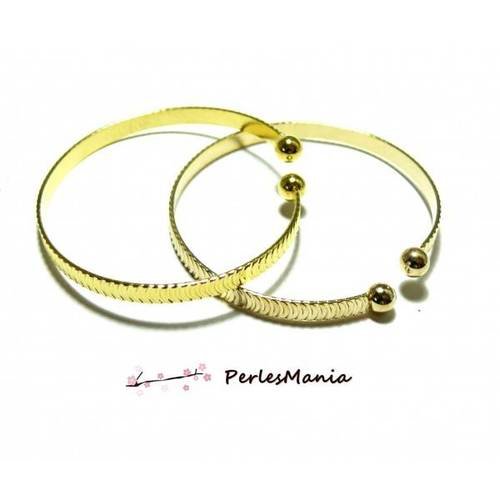 Pax 4 bracelets jonc stries metal couleur doré ps11103228