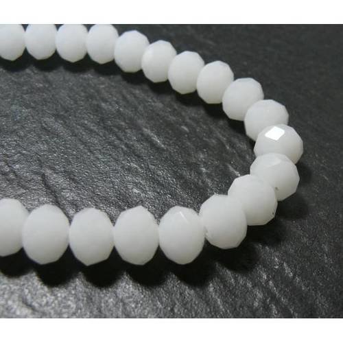 1 fil d'environ 72 perles à facettes rondelles en verre 7 par 10mm blanc laiteux couleur 64