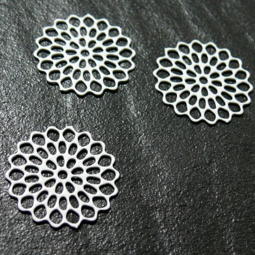 Ae115221 lot de 6 estampes pendentif connecteur filigrane fleur ajourée blanc 16mm
