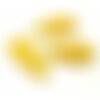4 sequins médaillons style résine émaillés biface goutte xl jaune 28mm par 10mm ref 9