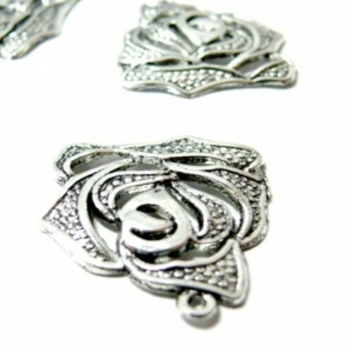 Lor de 20 pendentifs rose métal couleur argent antique ref 55