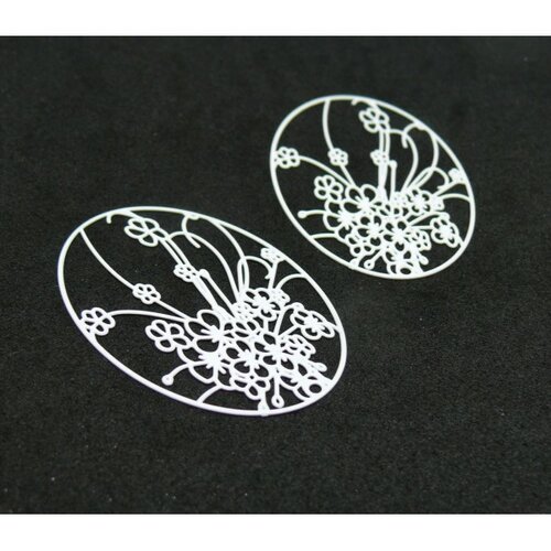 Ae114467 lot de 2 estampes pendentif filigrane bouquet de fleur medaillon ovale 40mm métal couleur blanc