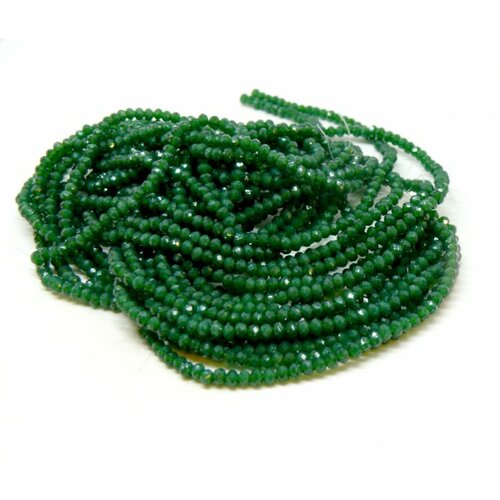 Hr11048 lot 1 fil d'environ190 perles rondelles à facettes en verre 3 par 2mm coloris emeraude coloris 62
