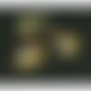 Ps11719445 pax 4 pendentifs - chat sur lune kawai 17 mm - style emaille - metal doré