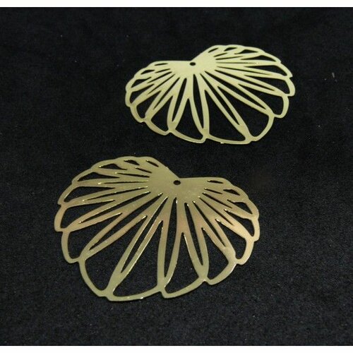 Ae117110 lot de 2 estampes - pendentif filigrane feuille de lotus 35 par 32mm - laiton coloris doré
