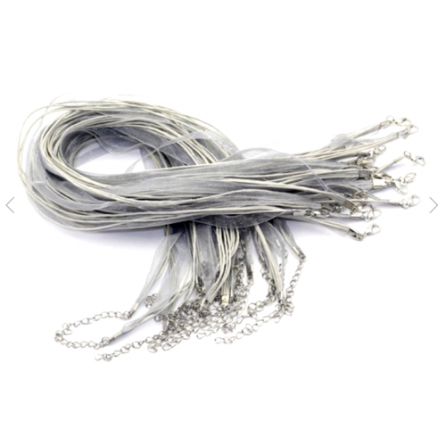 Ps1122613 pax 5 colliers organza et corde 4 rangées gris avec fermoir mousqueton 12mm et chainette d'extension de 5.5cm
