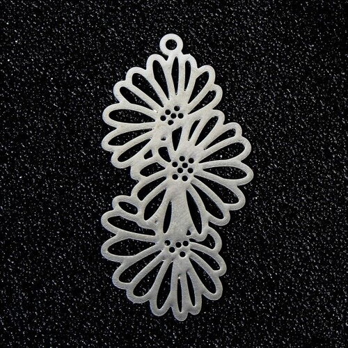 Ps11907931 pax 6 estampes pendentifs triple fleurs 38mm métal finition argenté