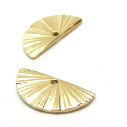 H11d17703g01 – lot de 1 pendentif géométrique éventail texturé 15mm – acier inoxydable 304 doré 24k ionique