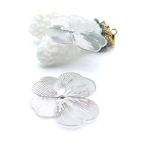 H11z07905p – lot de 2 estampes pendentif fleurs filigrane 36mm argenté