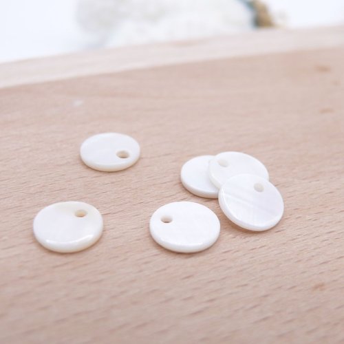 H11r0258 – lot de 20 perles pendentifs nacre pastilles 8mm blanche