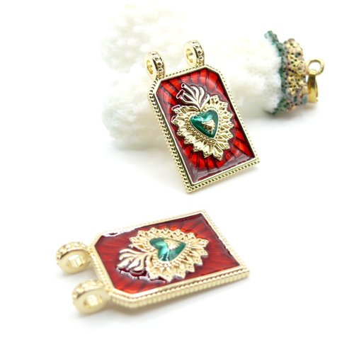 Ps110953697 – lot de 1 pendentif double anneau rectangle avec cœur ex-voto émaillé 29 mm – laiton doré à l’or fin 18k