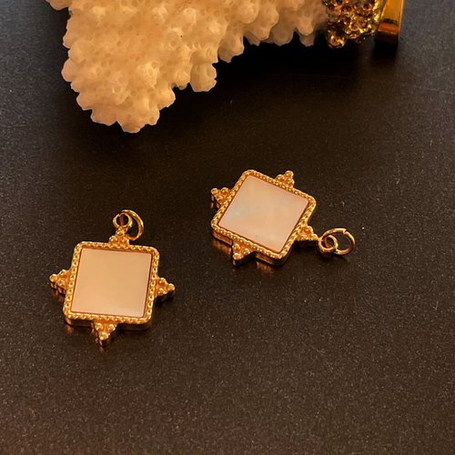 H11k26369g – lot de 1 pendentif avec anneau, boho 14mm  avec nacre– acier inoxydable 304 doré à l’or fin 14k ionique