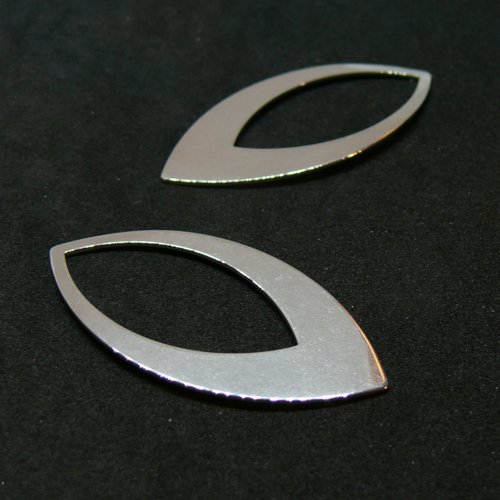 Bu11161209110937 pax 2 pendentifs, breloques forme géométrique navette 47 mm, acier inoxydable finition argent platine