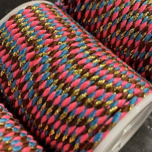 H11z003 lot de 4 mètres de cordon tressé, fil métallisé doré 1.5mm coloris d31