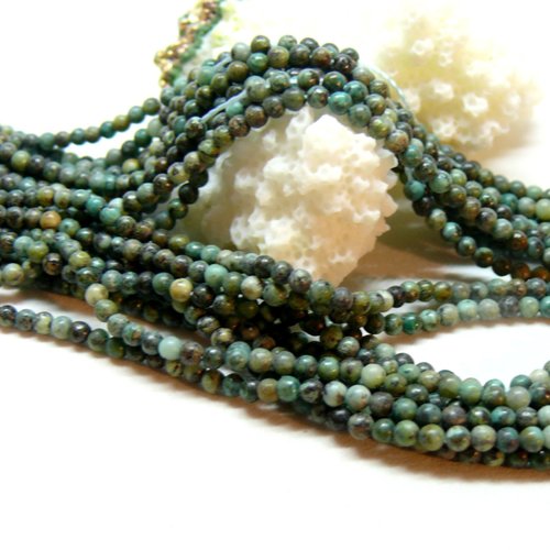 H11a130 lot 1/2 fil d'environ 95 perles turquoise africaine 2mm coloris l03